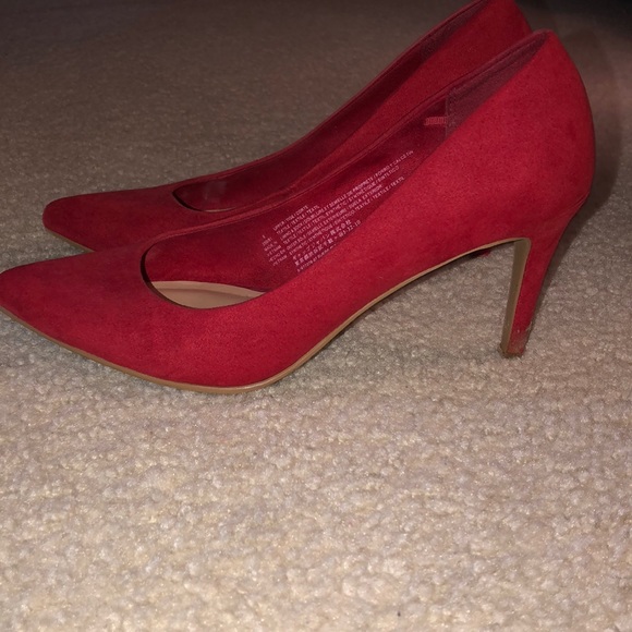Old Navy Red Heels - Picture 2 of 3